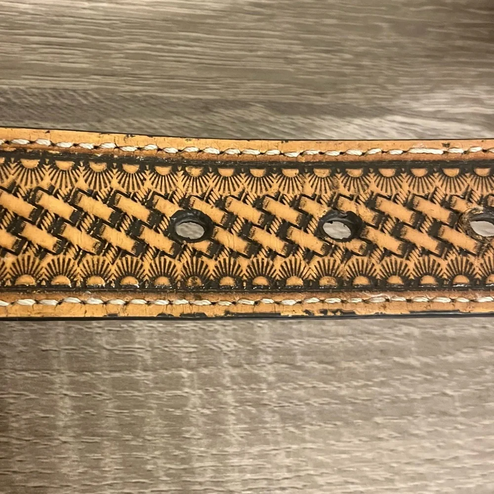 Nocona Genuine Leather Brown and Silver Unisex Western Belt 28